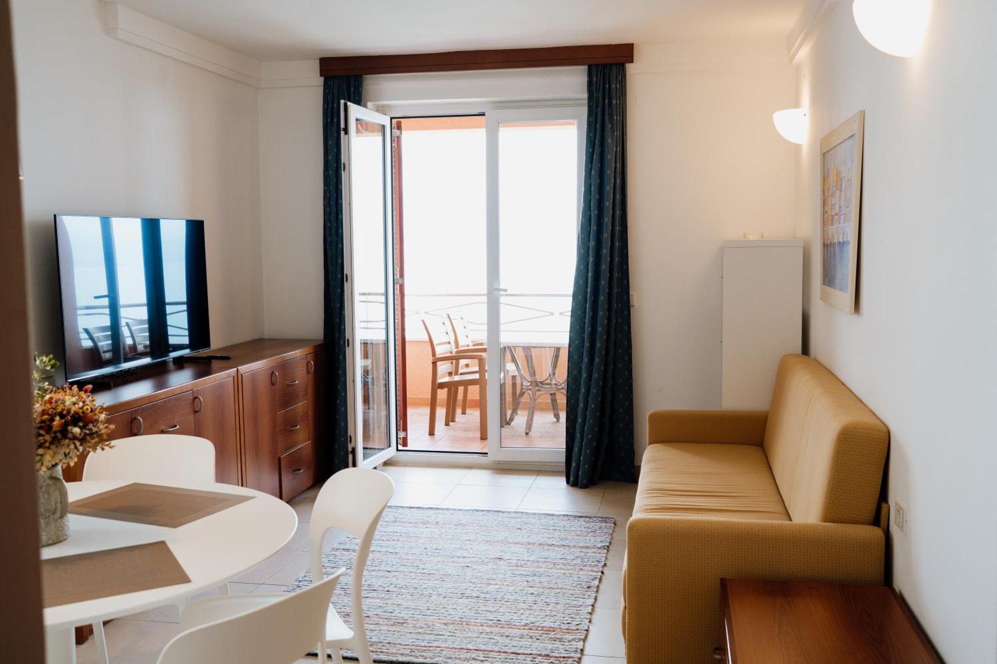 Apartmaji Punta *