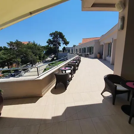Apartmaji Punta Veli Losinj Exterior photo