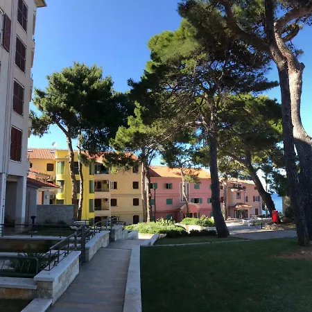Apartmaji Punta Veli Losinj Exterior photo